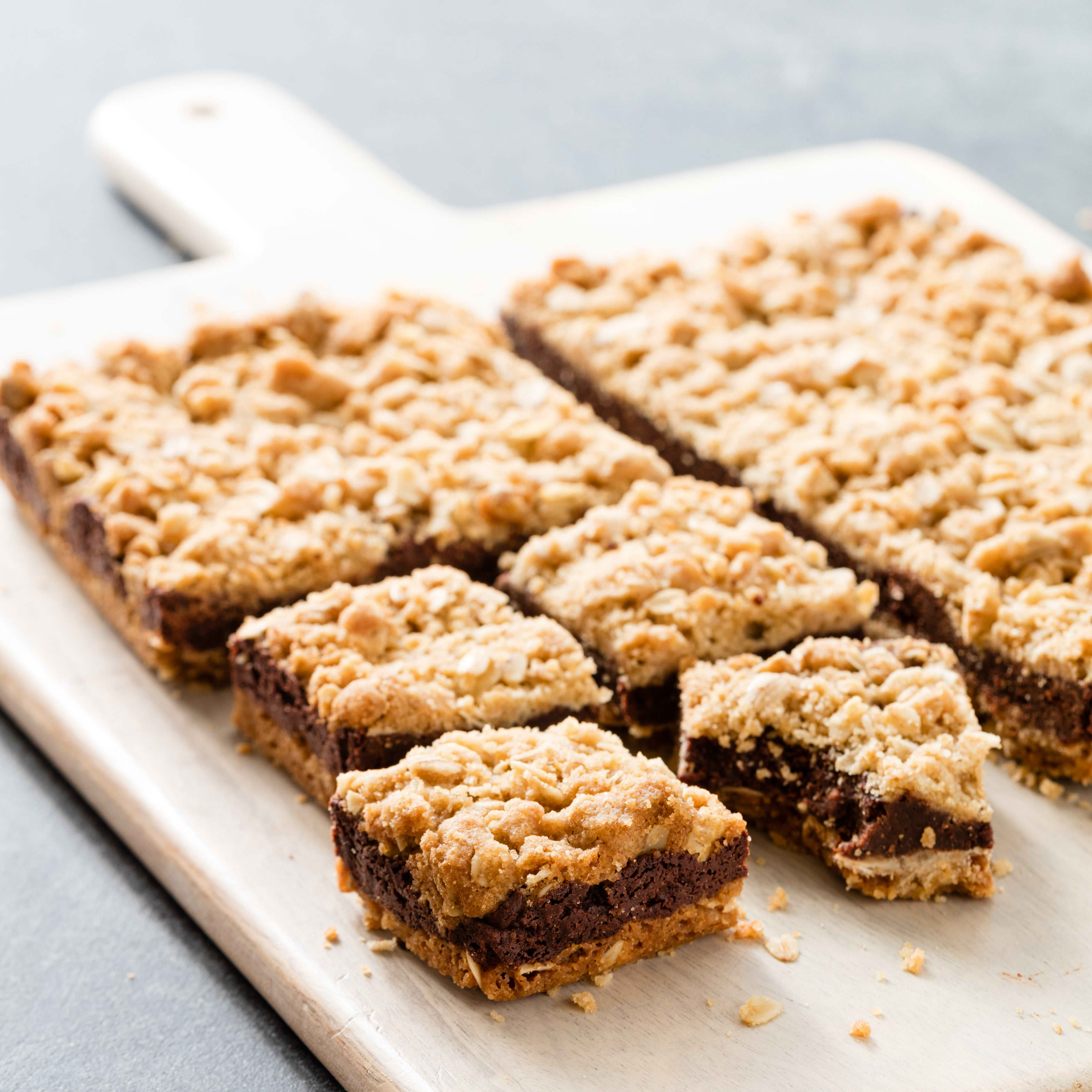 oatmeal fudge bars - Article 2